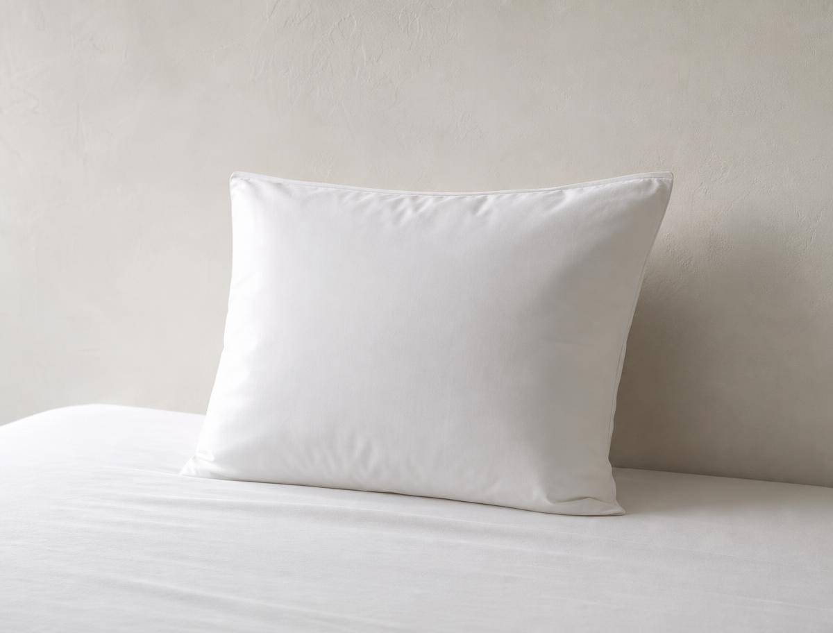 CENTERA (Outer WD/Inner WDF) 20x26 Medium (28/8 oz) Pillow — Pillow by Plumés Bedding